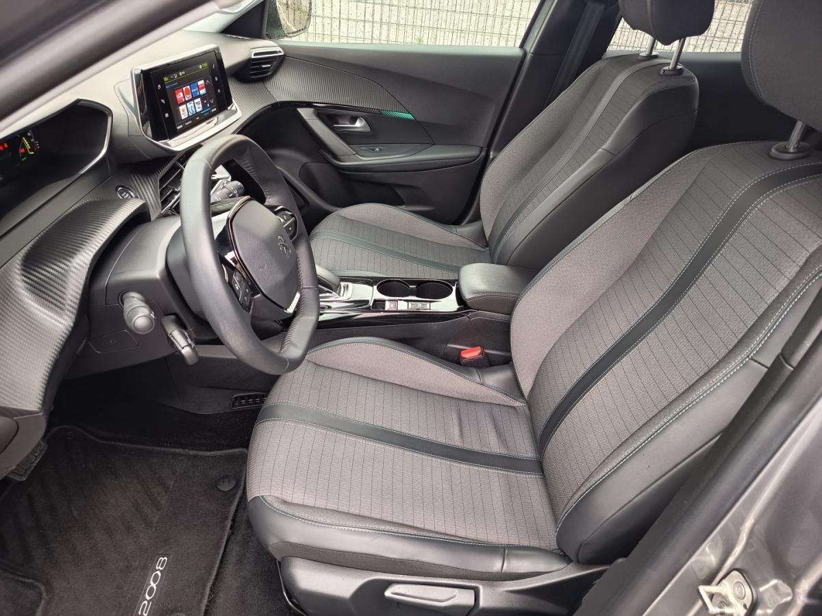 peugeot-e-2008-2022-eletrico-0cc