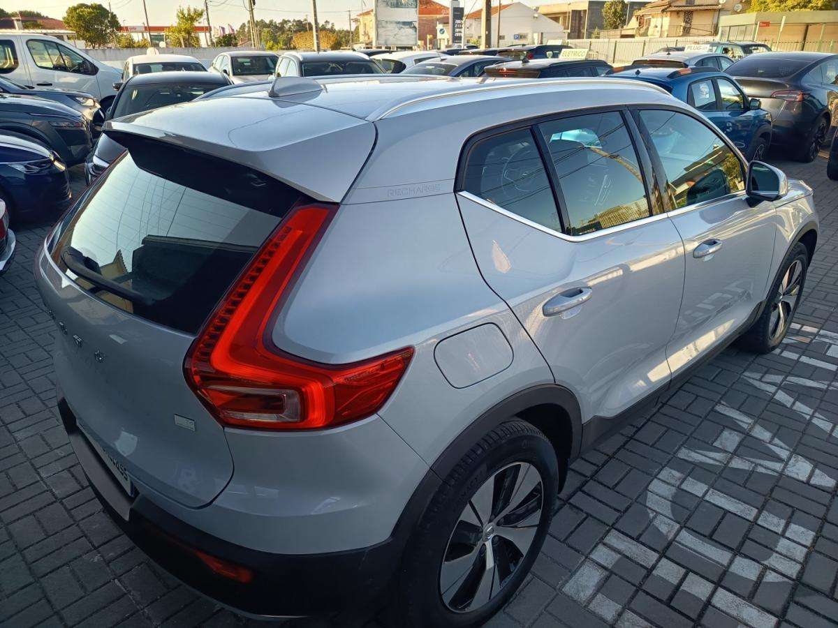volvo-xc40-2021-hibrido-1477cc