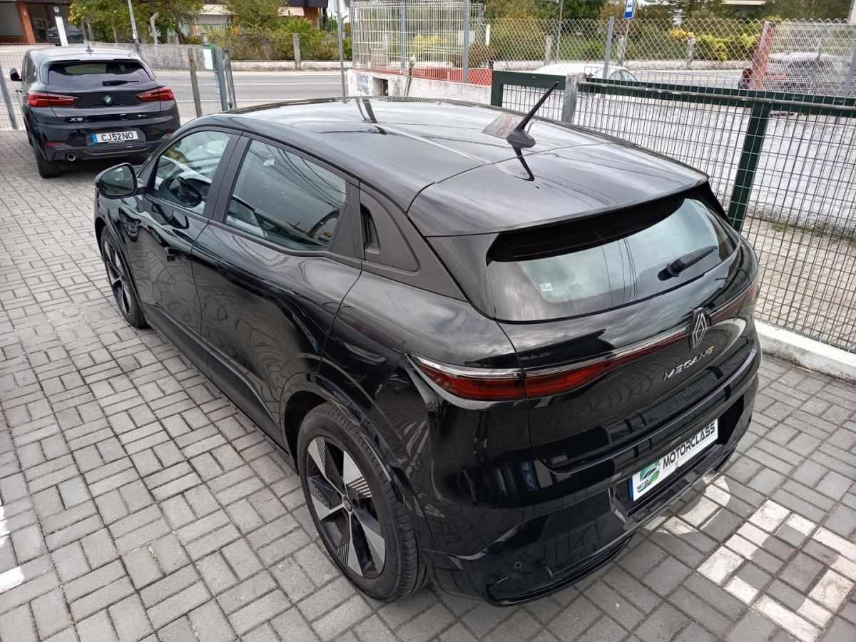 renault-megane-e-tech-2023-eletrico-0cc
