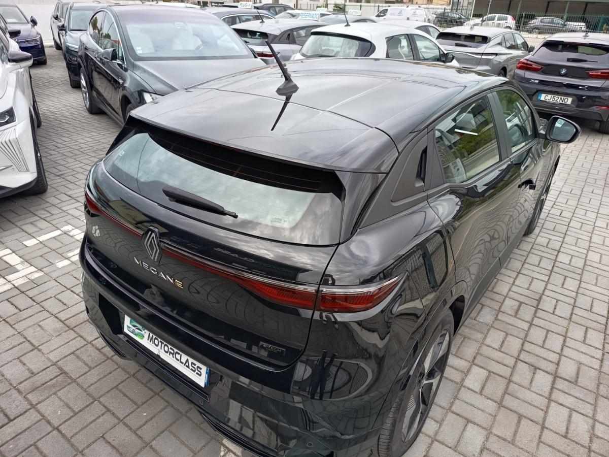 renault-megane-e-tech-2023-eletrico-0cc