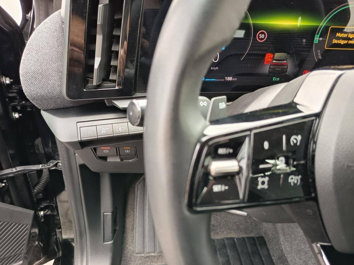 renault-megane-e-tech-2023-eletrico-0cc