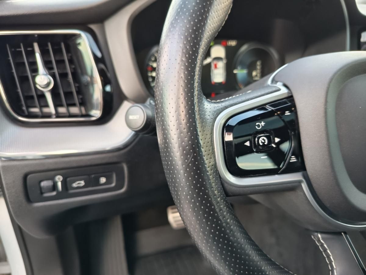 volvo-xc60-2018-hibrido-1969cc