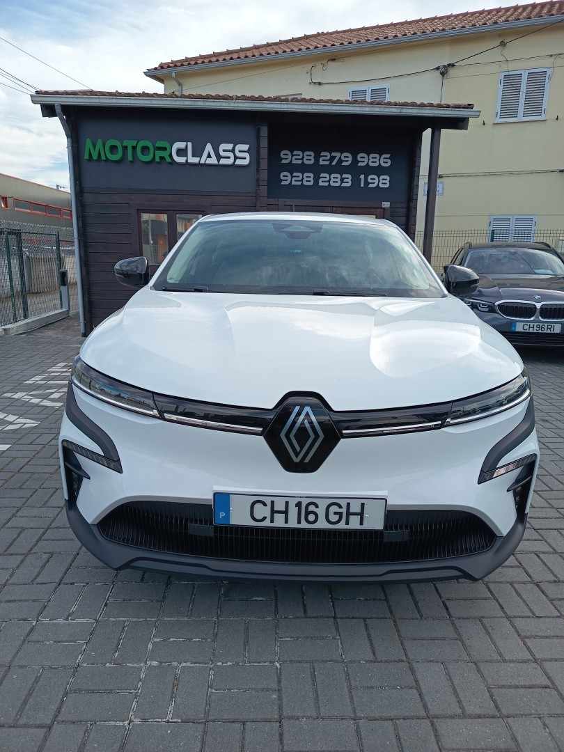 renault-megane-e-tech-2023-eletrico-0cc