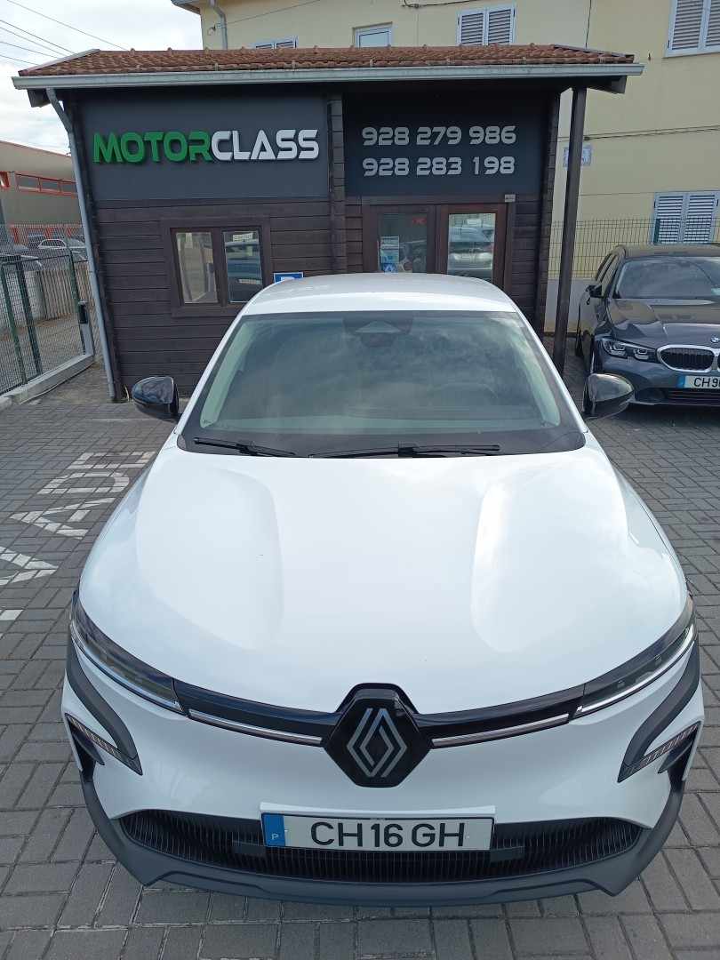 renault-megane-e-tech-2023-eletrico-0cc