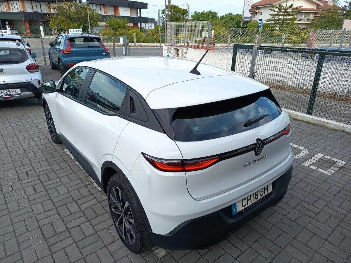 renault-megane-e-tech-2023-eletrico-0cc