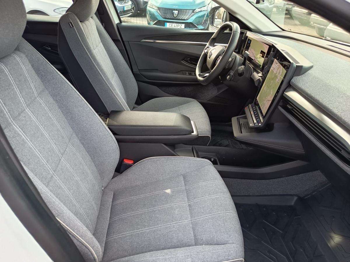 renault-megane-e-tech-2023-eletrico-0cc