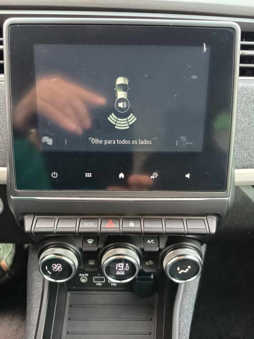 renault-zoe-2022-eletrico-0cc