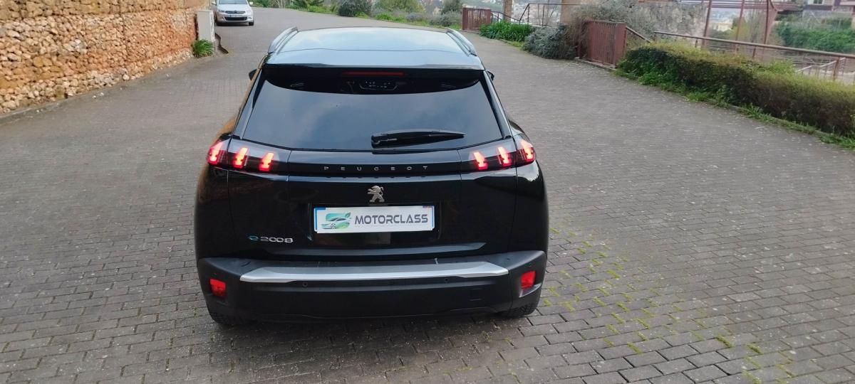 peugeot-e-2008-2022-eletrico-0cc