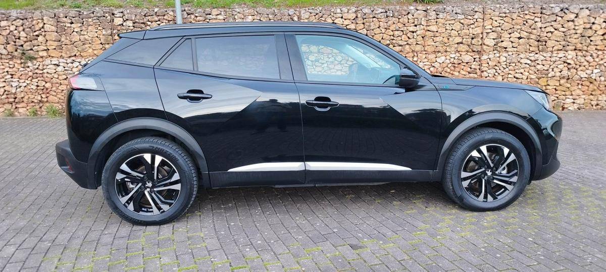 peugeot-e-2008-2022-eletrico-0cc