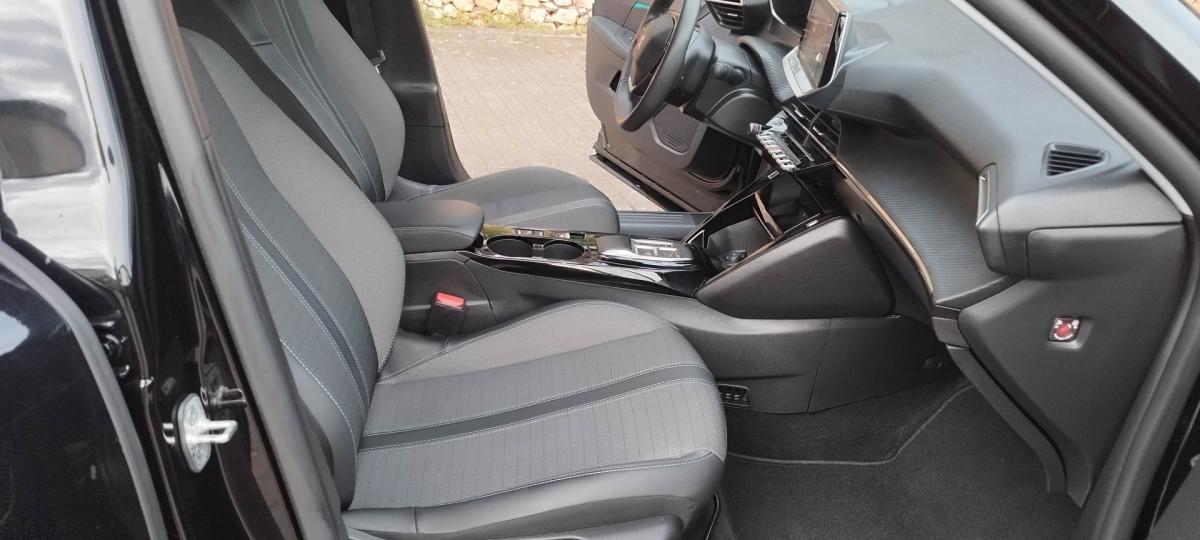 peugeot-e-2008-2022-eletrico-0cc