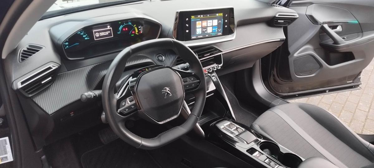 peugeot-e-2008-2022-eletrico-0cc