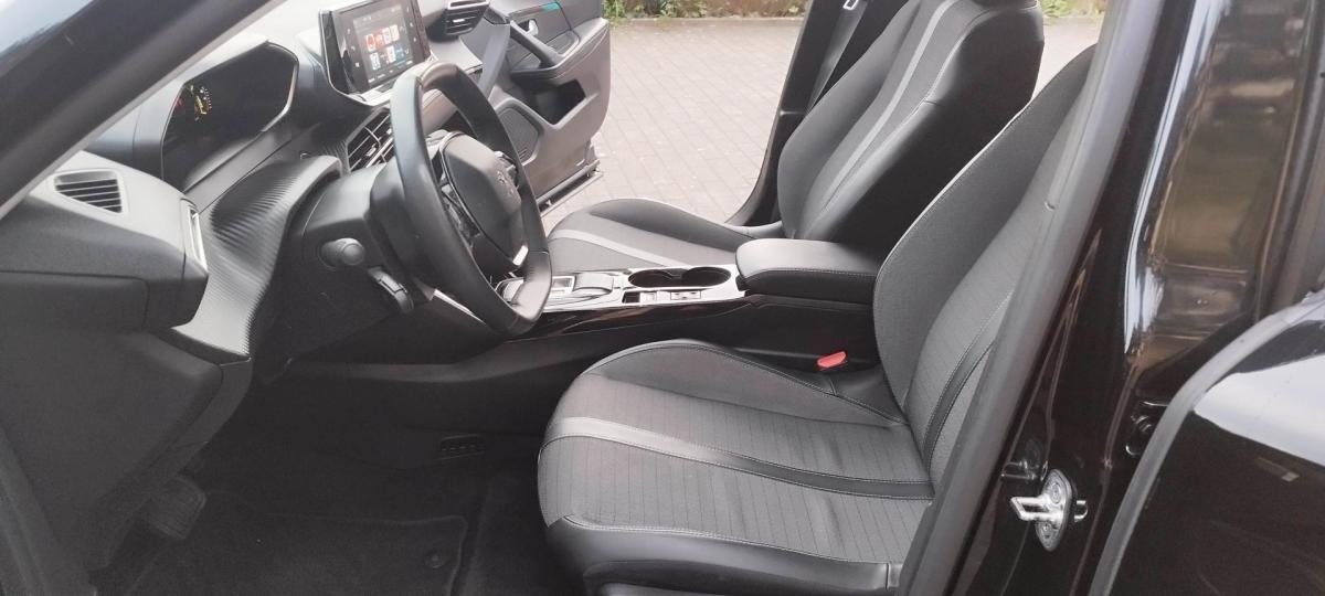 peugeot-e-2008-2022-eletrico-0cc