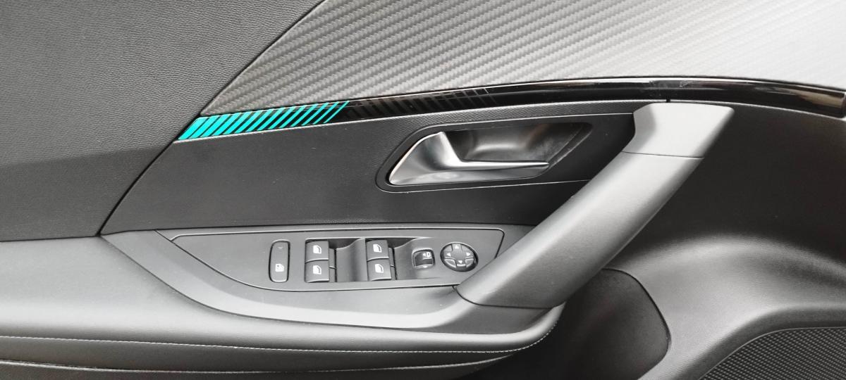 peugeot-e-2008-2022-eletrico-0cc