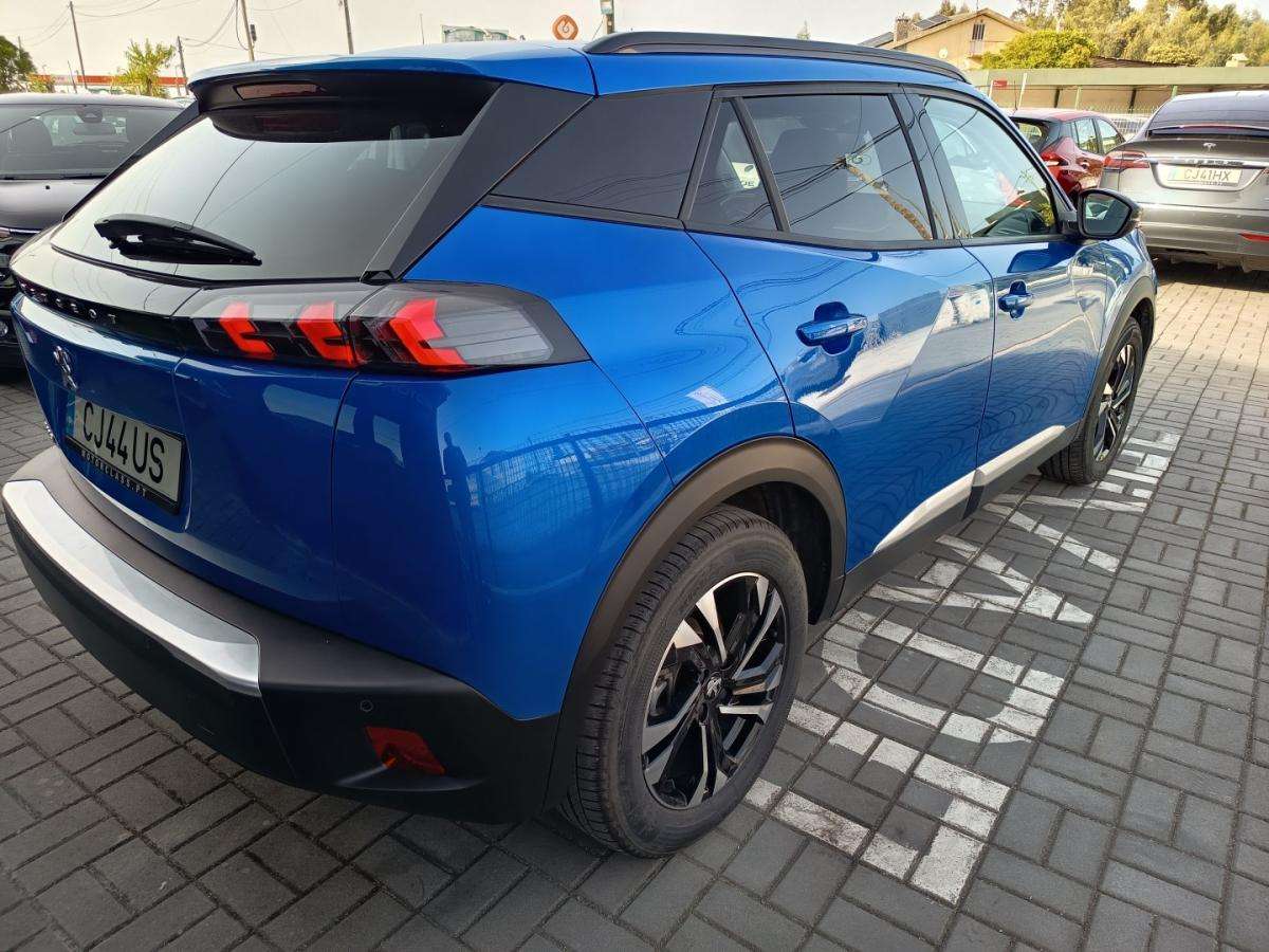peugeot-e-2008-2022-eletrico-0cc