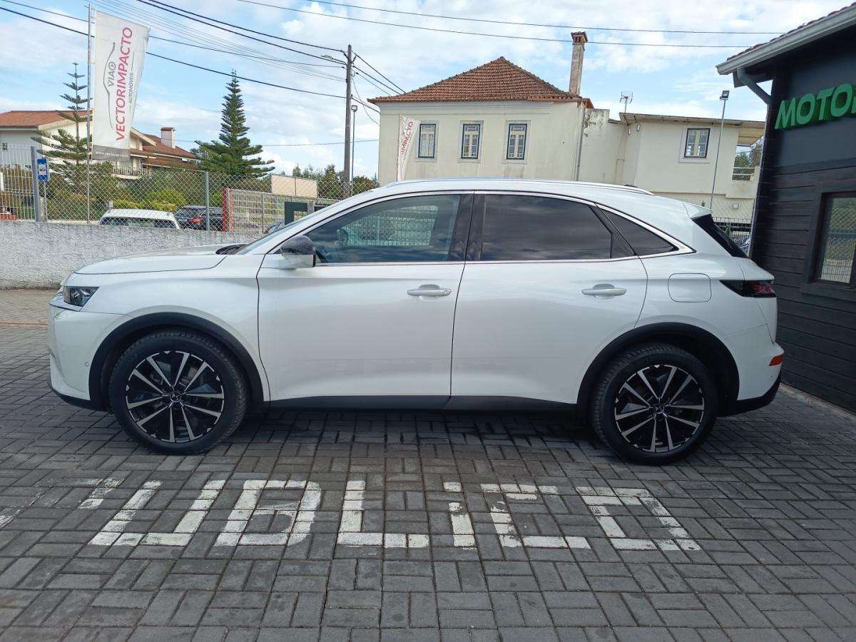 ds-ds-7-crossback-2023-hibrido-1598cc