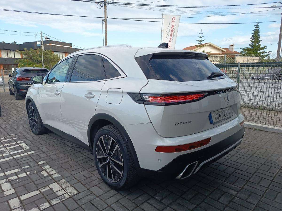 ds-ds-7-crossback-2023-hibrido-1598cc