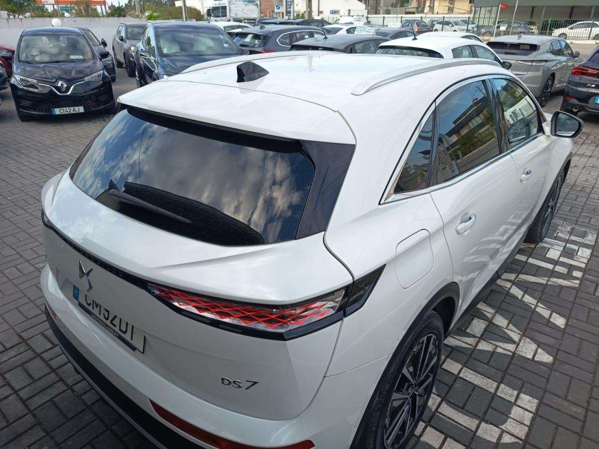 ds-ds-7-crossback-2023-hibrido-1598cc