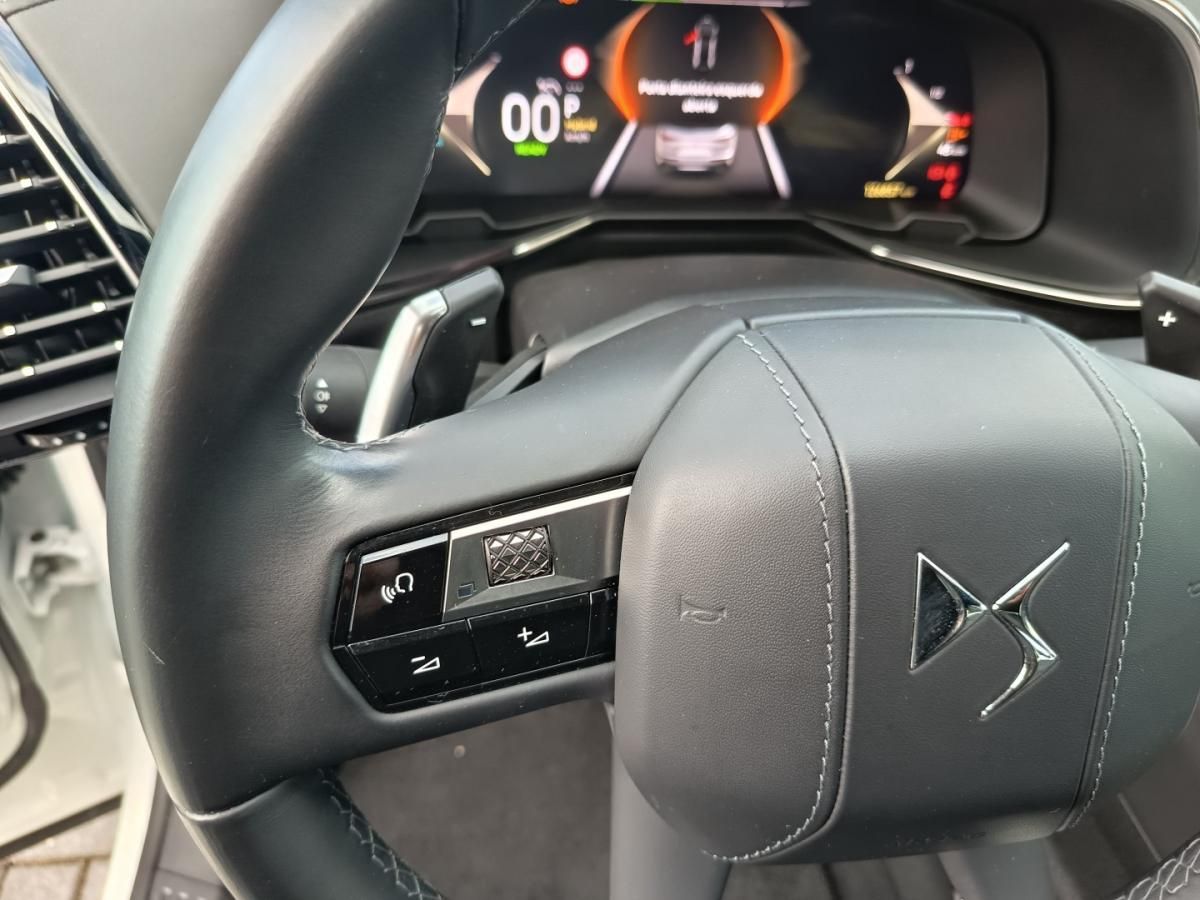 ds-ds-7-crossback-2023-hibrido-1598cc