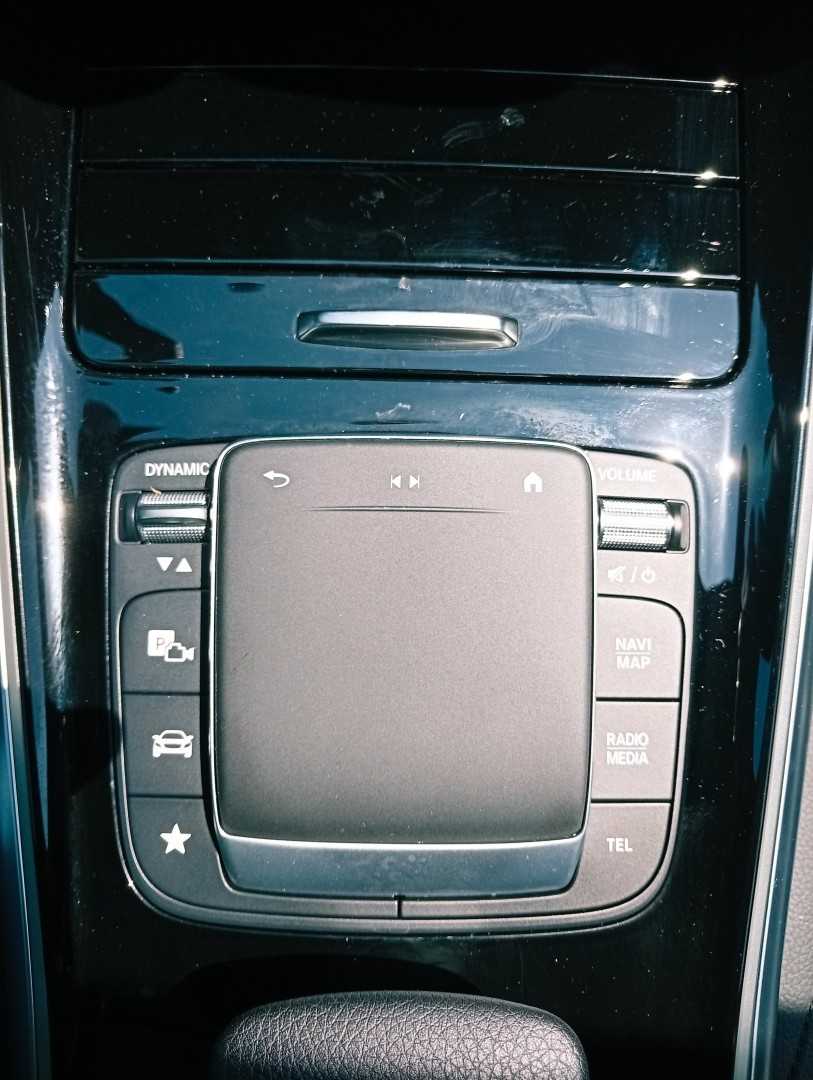 mercedes-benz-eqa-2022-eletrico-0cc