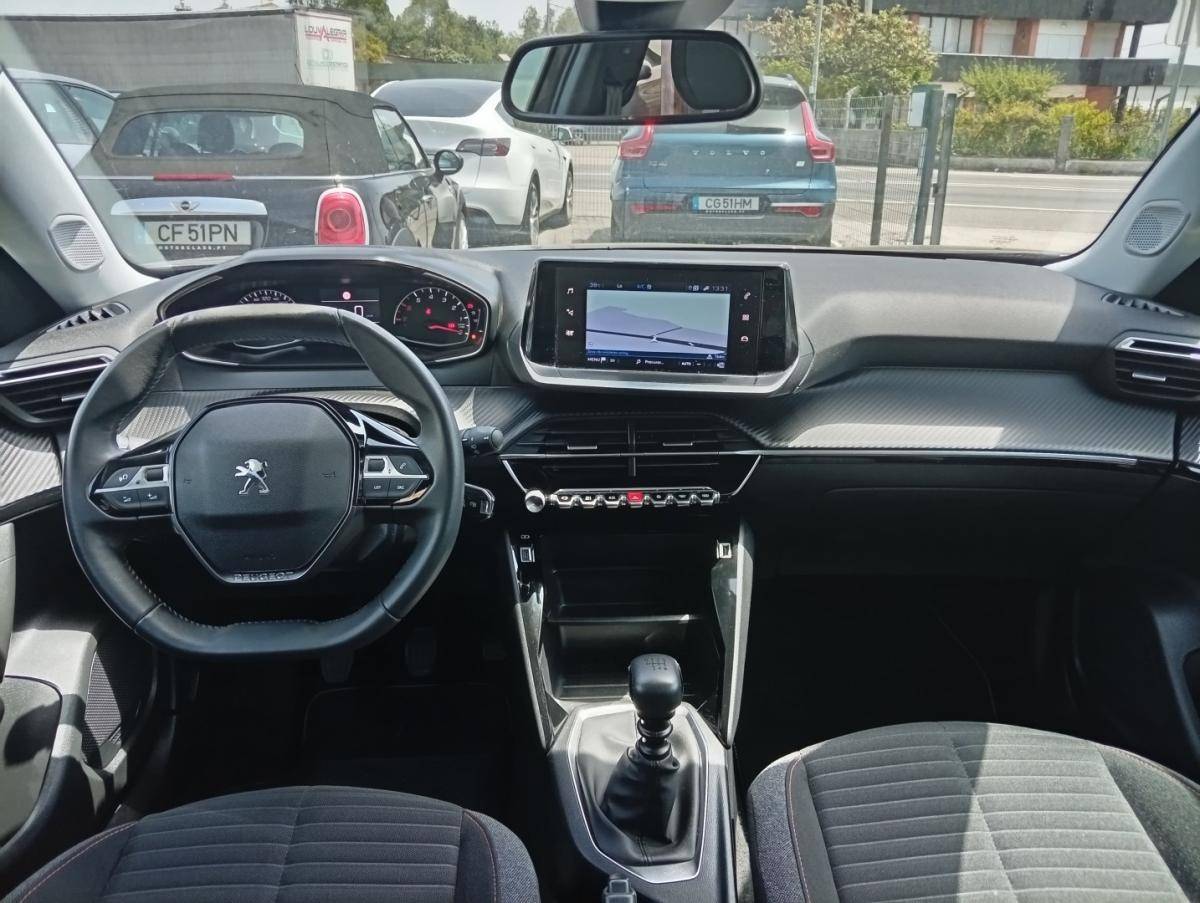 peugeot-2008-2022-gasolina-1199cc