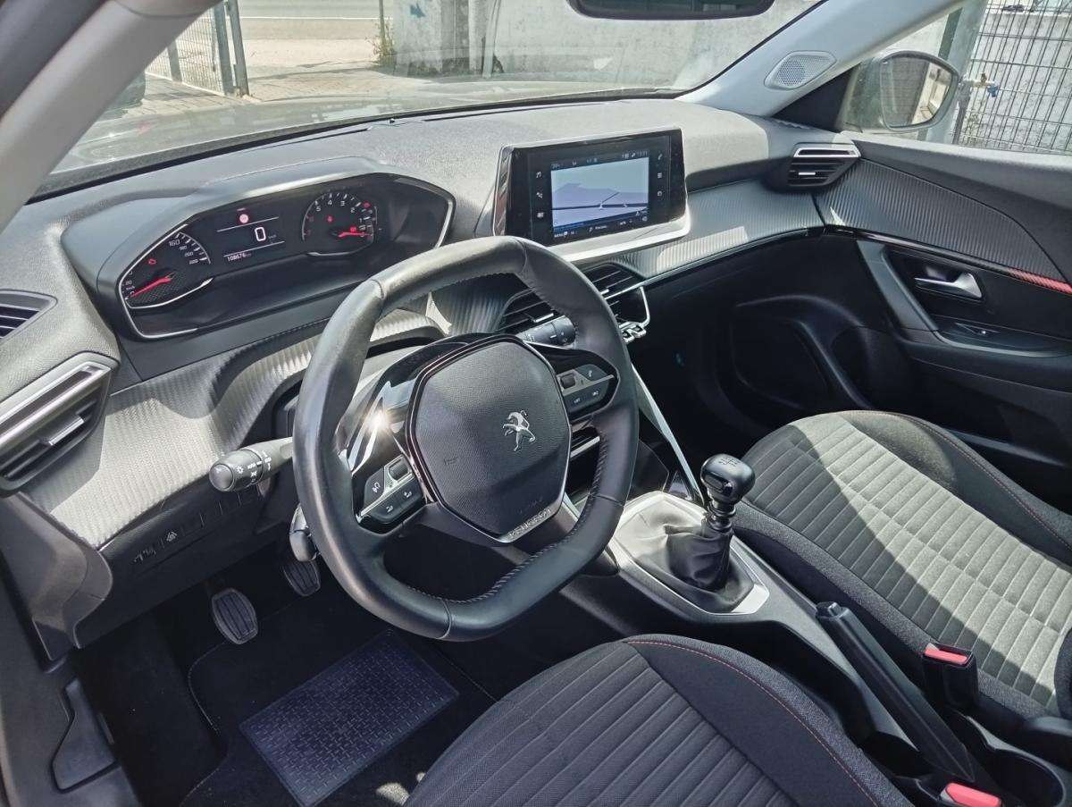 peugeot-2008-2022-gasolina-1199cc
