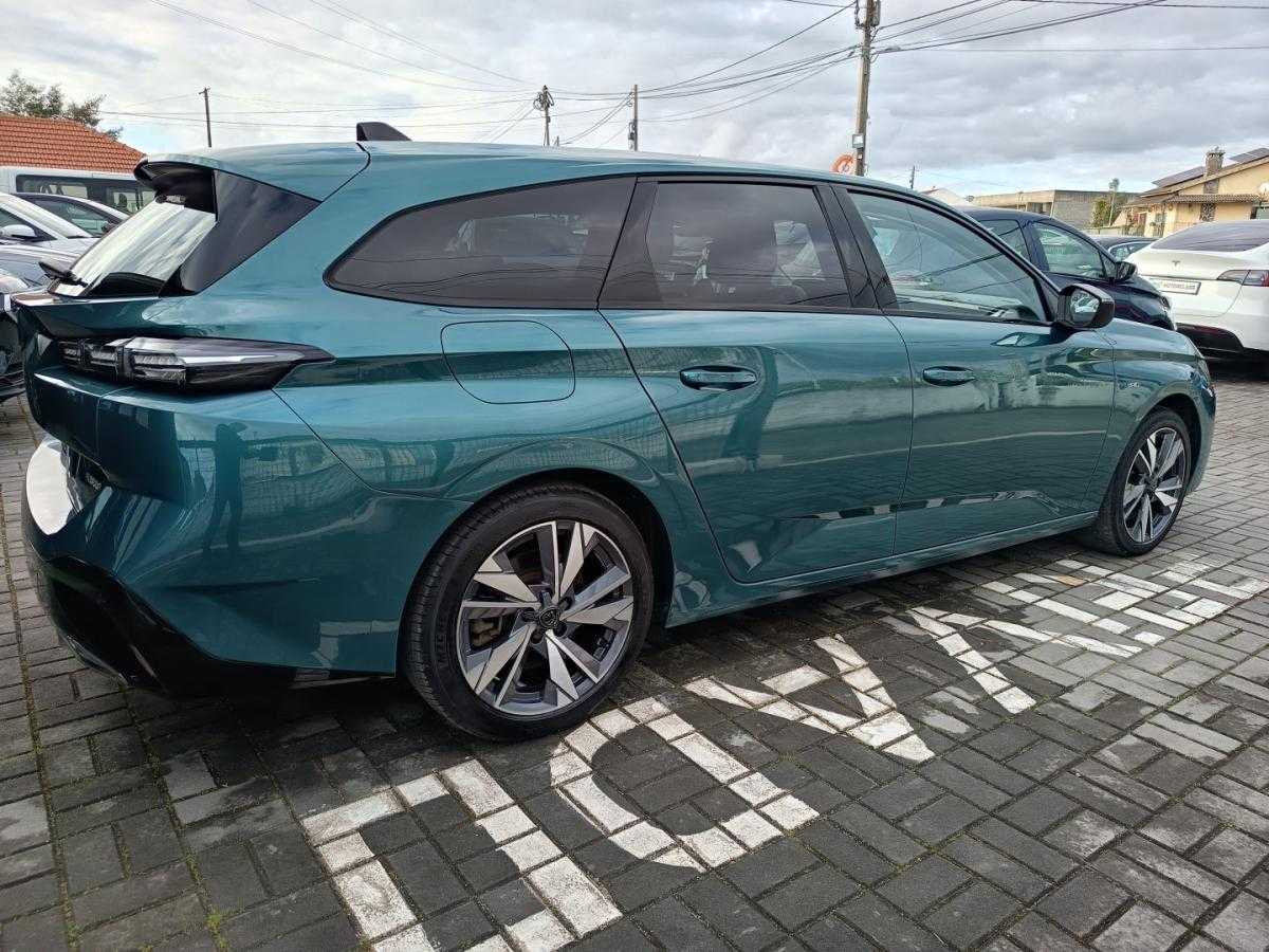 peugeot-308-sw-2022-hibrido-1598cc