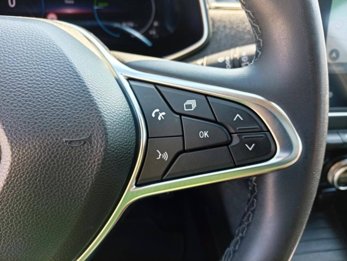 renault-zoe-2022-eletrico-0cc