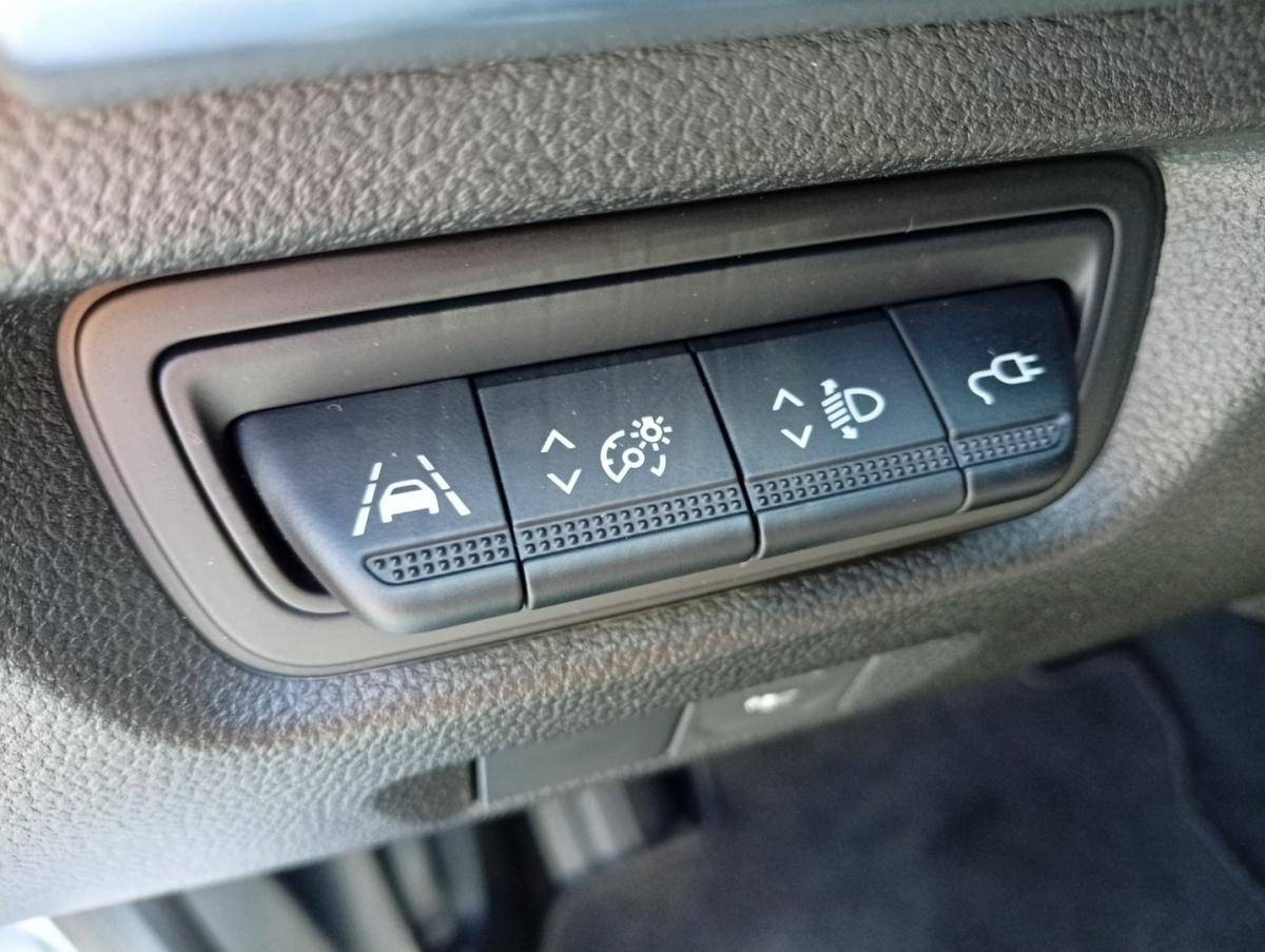 renault-zoe-2022-eletrico-0cc