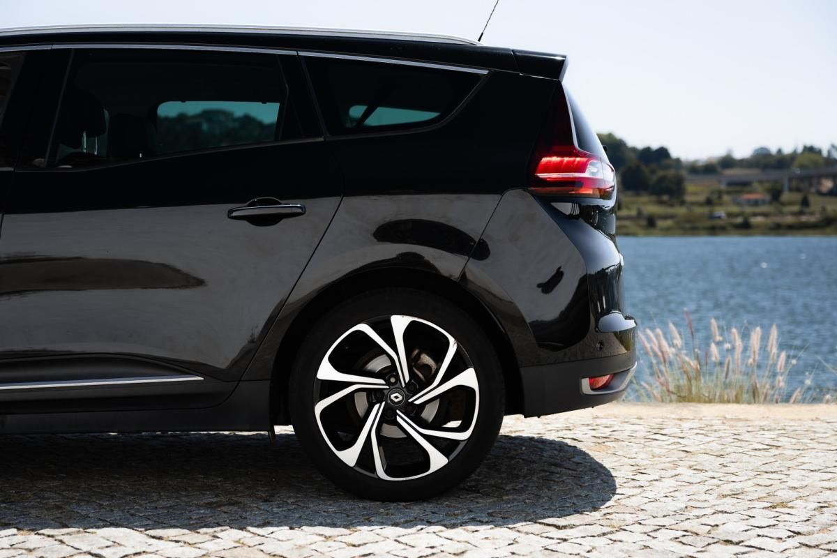 renault-grand-scenic-2017-diesel-1598cc