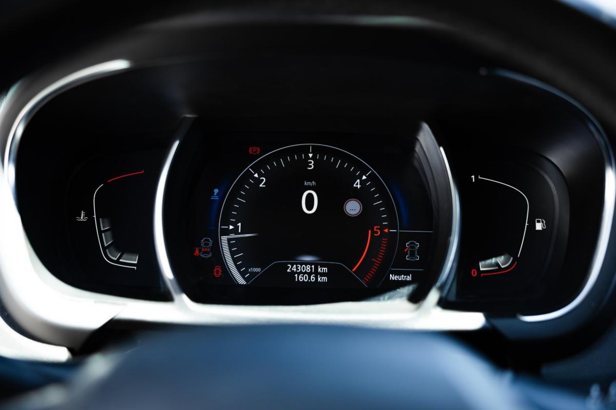 renault-grand-scenic-2017-diesel-1598cc