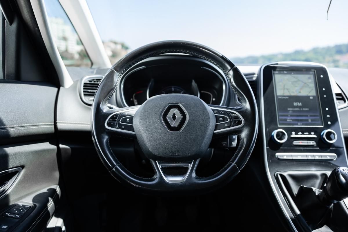 renault-grand-scenic-2017-diesel-1598cc