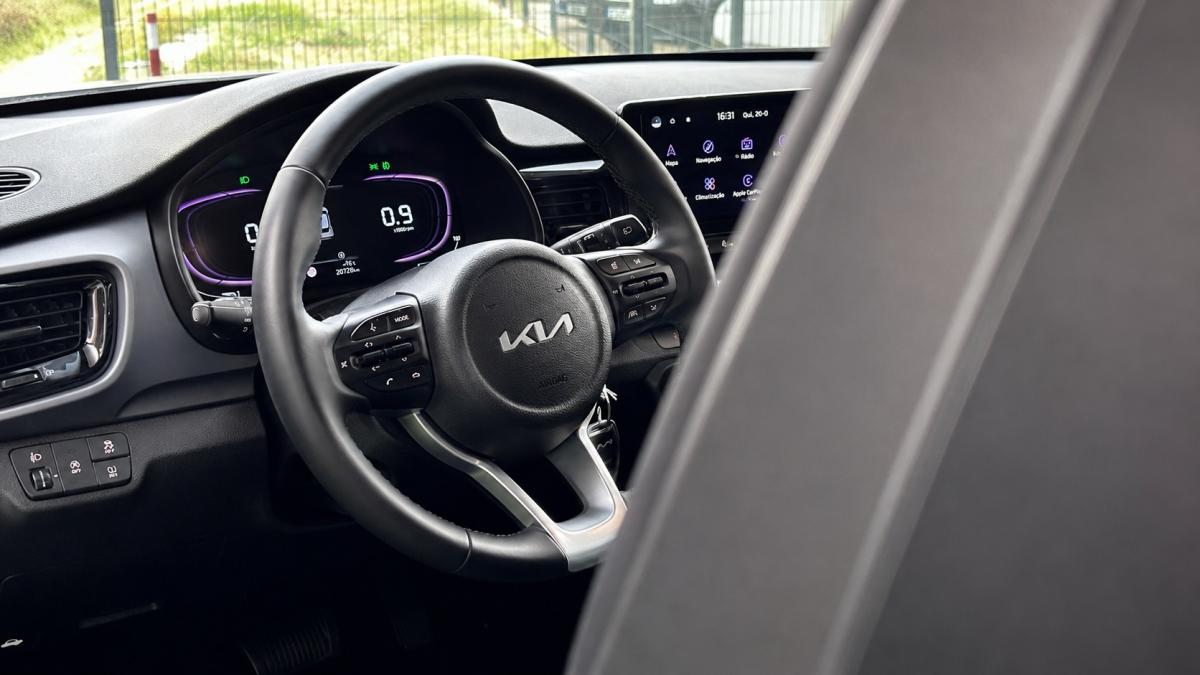 kia-stonic-2025-gasolina-998cc