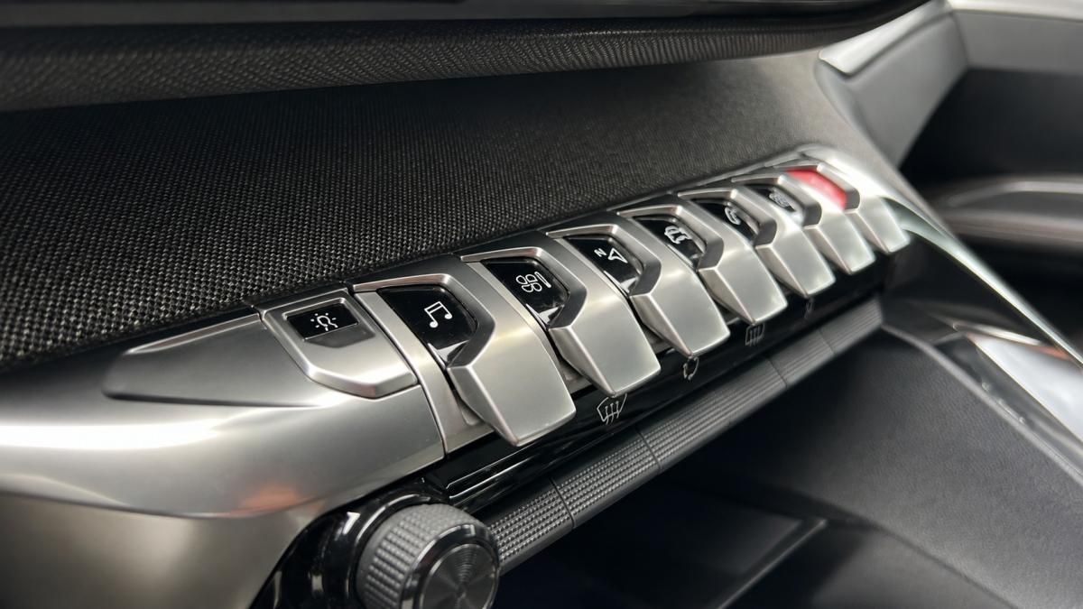 peugeot-3008-2018-diesel-1499cc