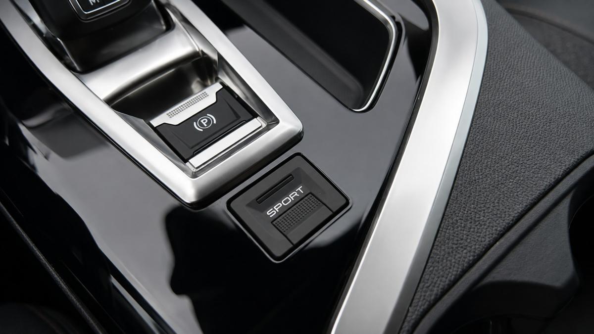peugeot-3008-2018-diesel-1499cc