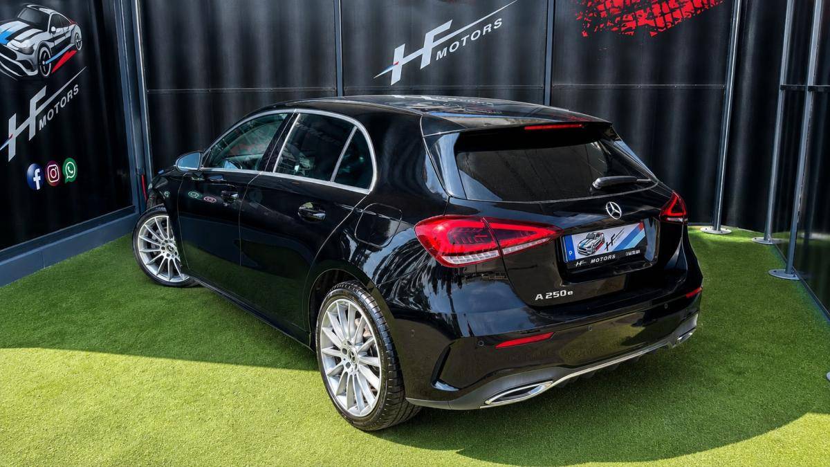 mercedes-benz-classe-a-2022-hibrido-a-gasolina-1332cc
