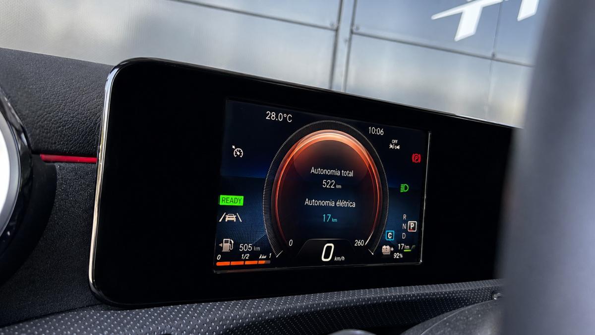 mercedes-benz-classe-a-2022-hibrido-a-gasolina-1332cc
