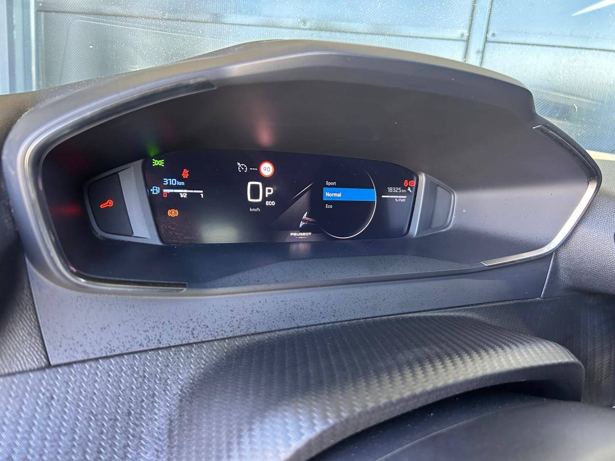 peugeot-2008-2025-hibrido-a-gasolina-1199cc