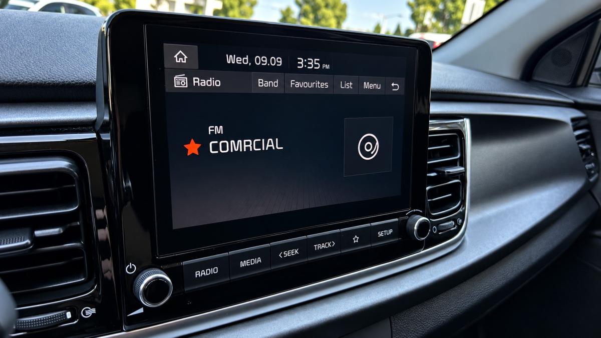 kia-rio-2022-gasolina-998cc