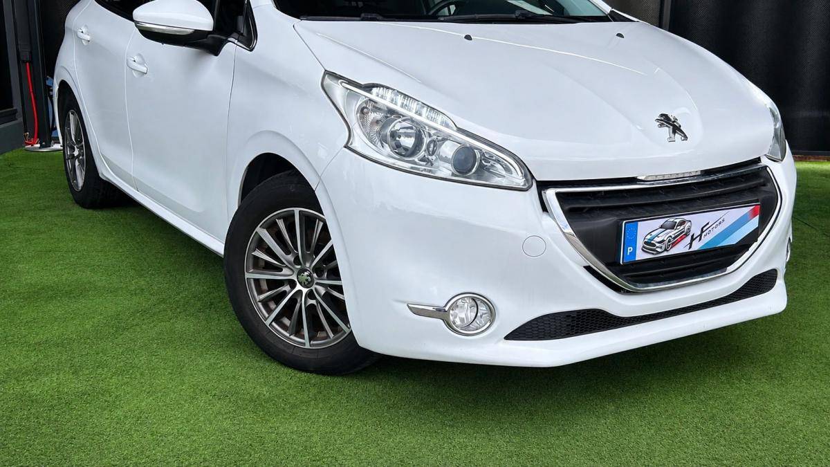 peugeot-208-2015-diesel-1560cc