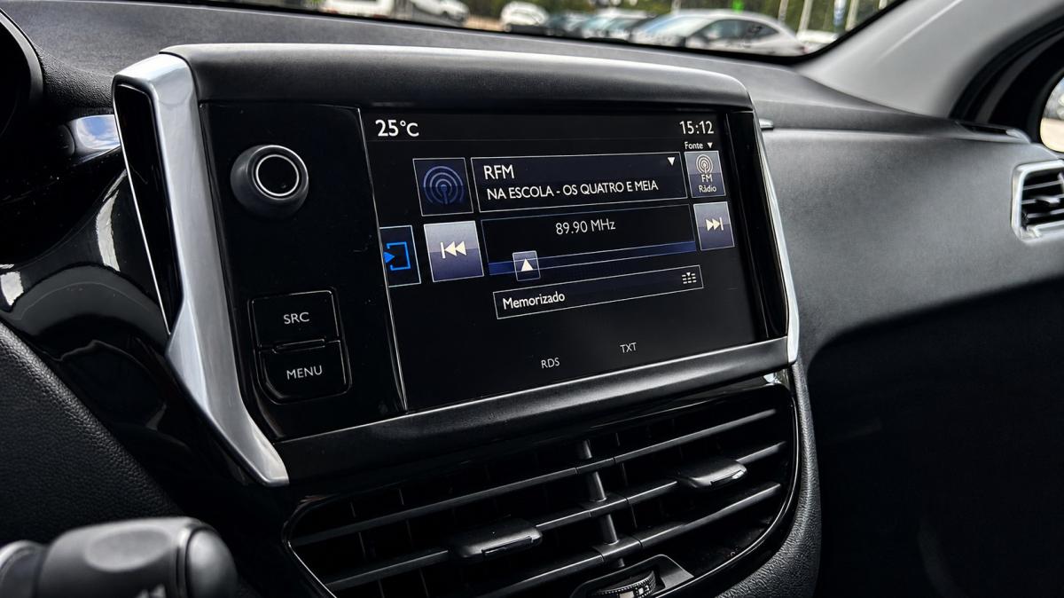 peugeot-208-2015-diesel-1560cc