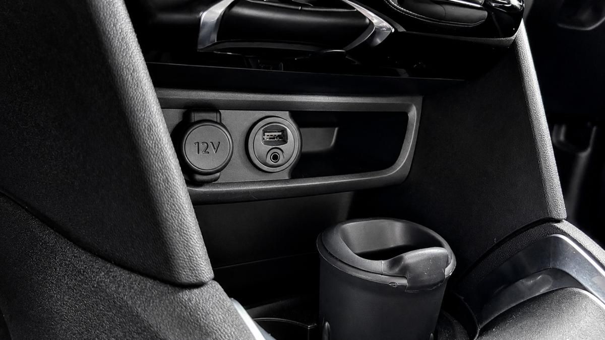 peugeot-208-2015-diesel-1560cc