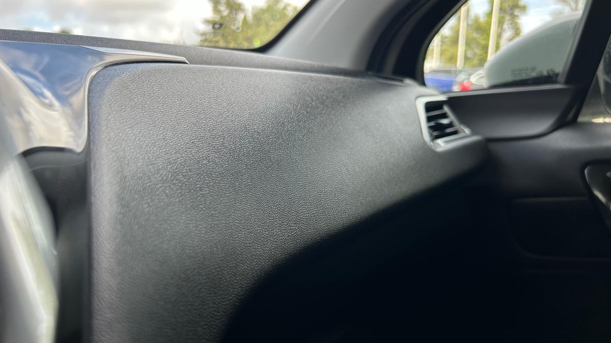 peugeot-208-2015-diesel-1560cc