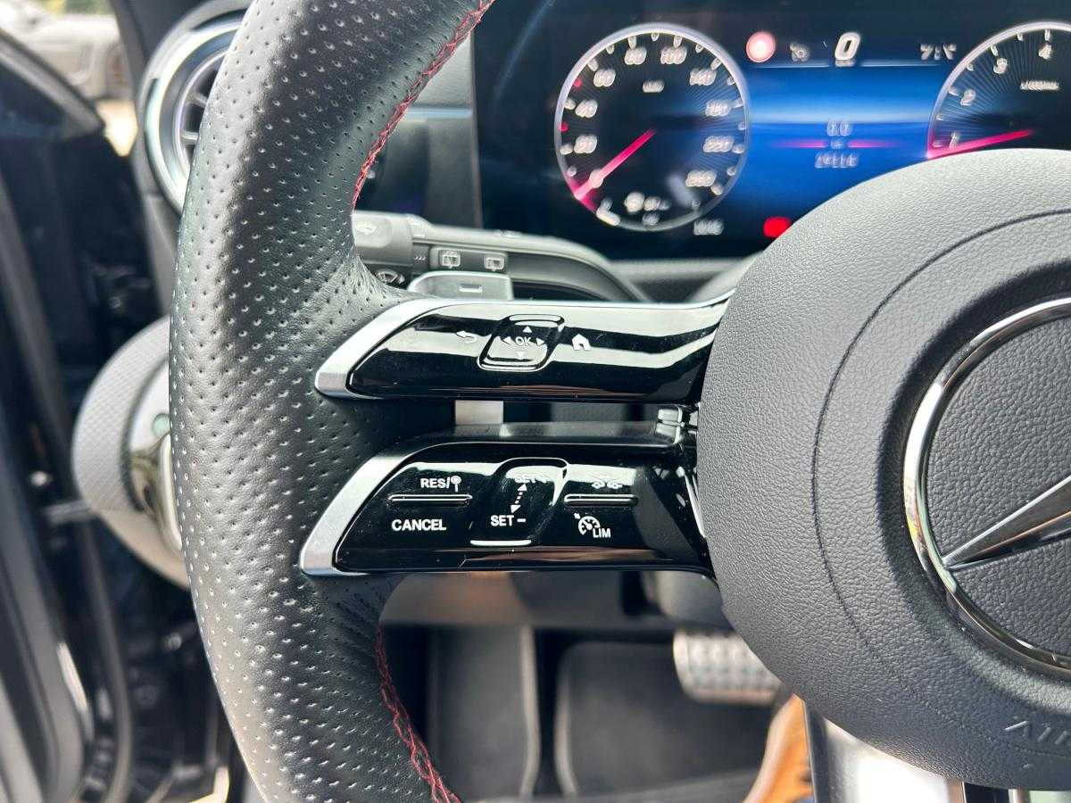 mercedes-benz-classe-a-2024-hibrido-a-gasolina-1332cc