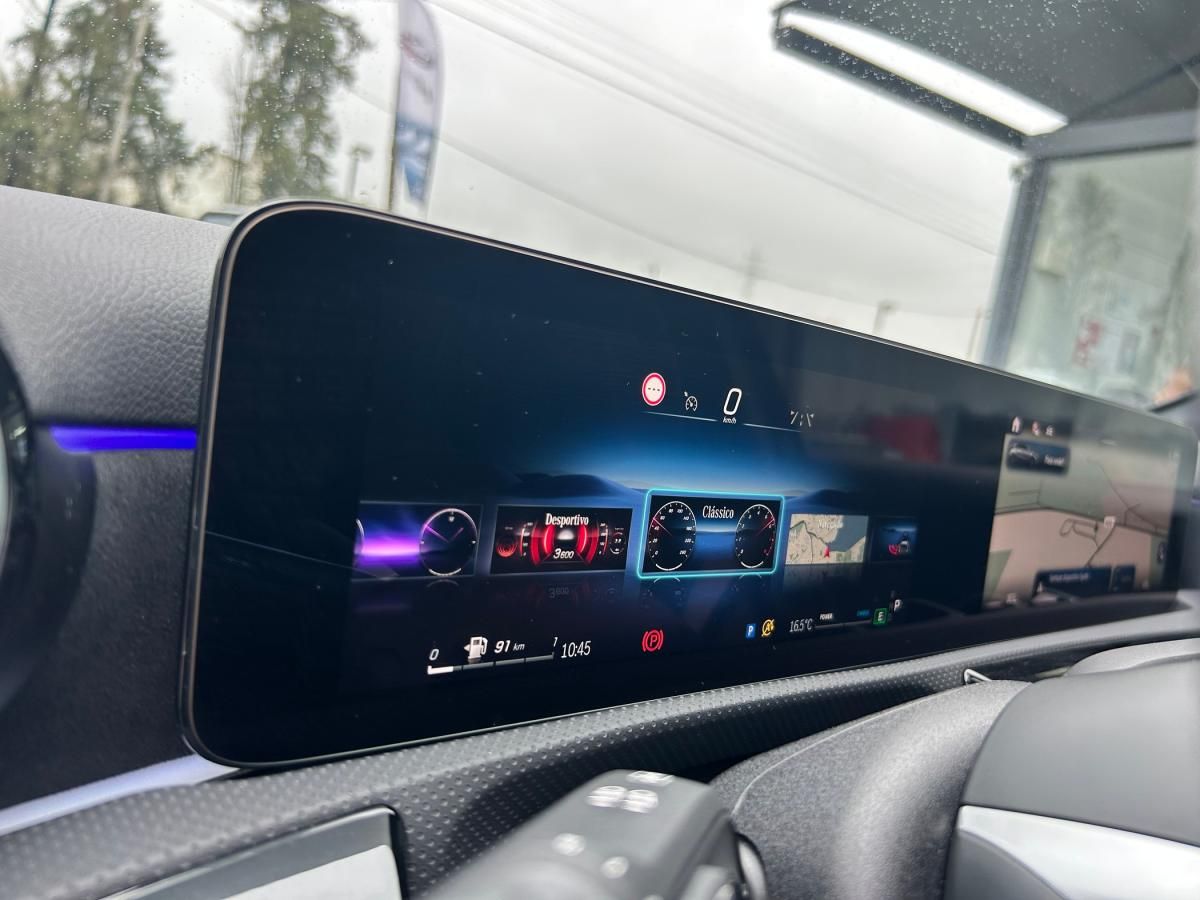 mercedes-benz-classe-a-2024-hibrido-a-gasolina-1332cc