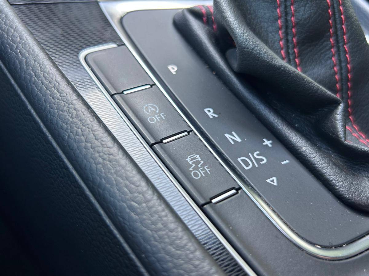 volkswagen-golf-2016-gasolina-1984cc