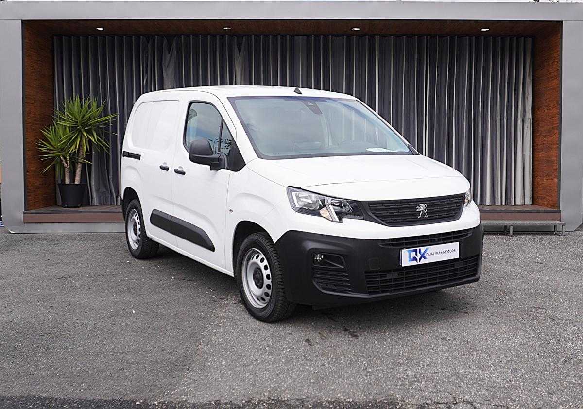 peugeot-partner-2022-gasolina-1199cc