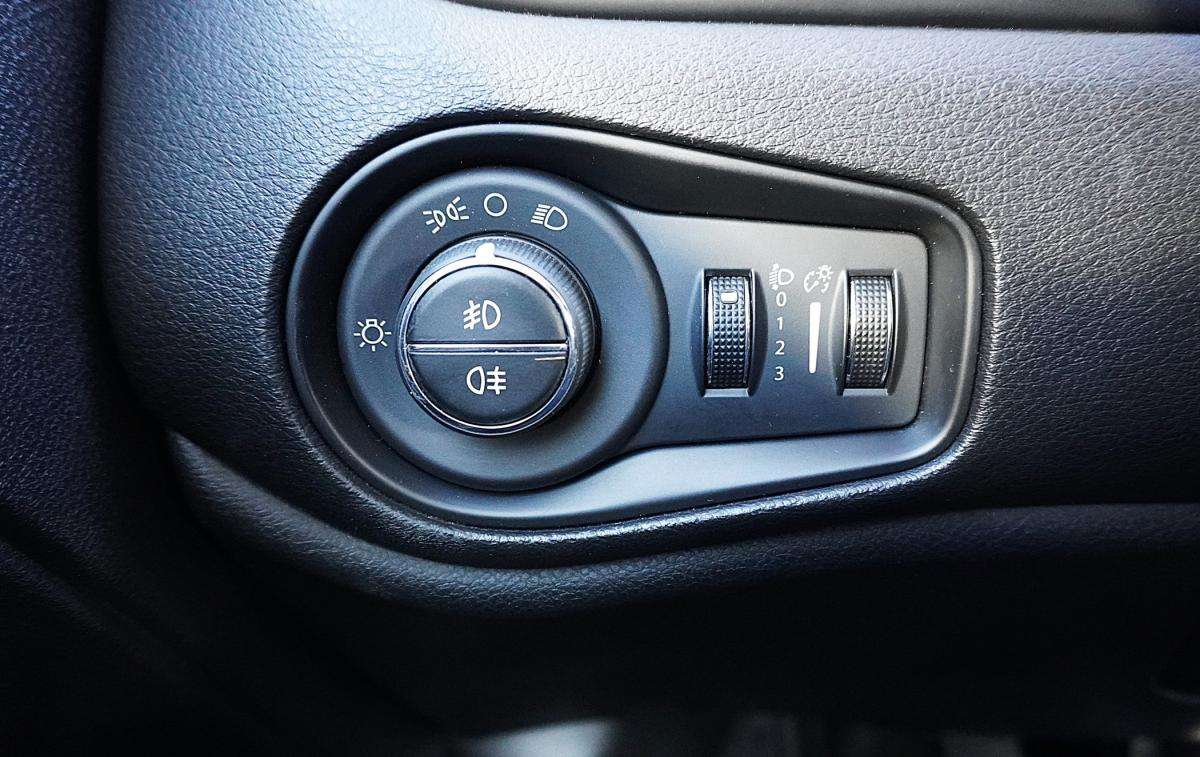 jeep-renegade-2015-diesel-1598cc