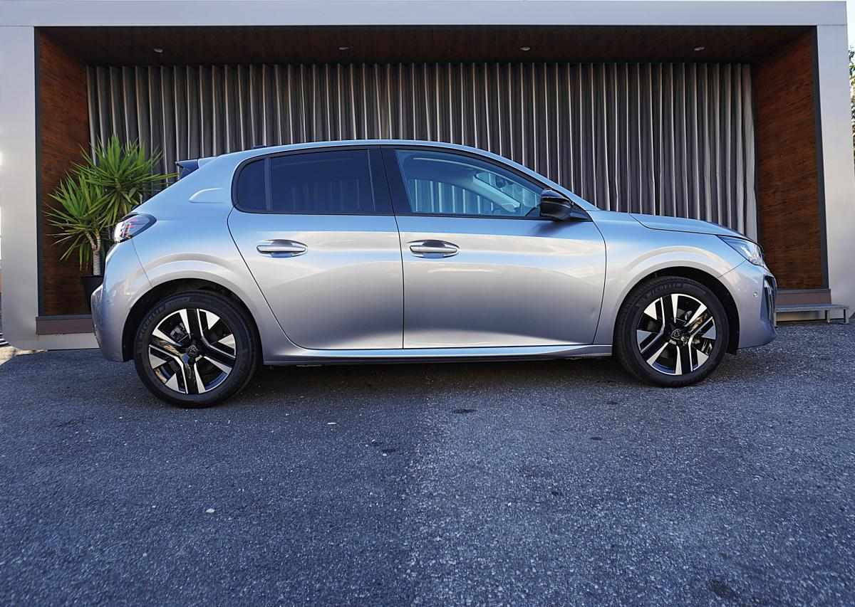 peugeot-208-2025-gasolina-1199cc