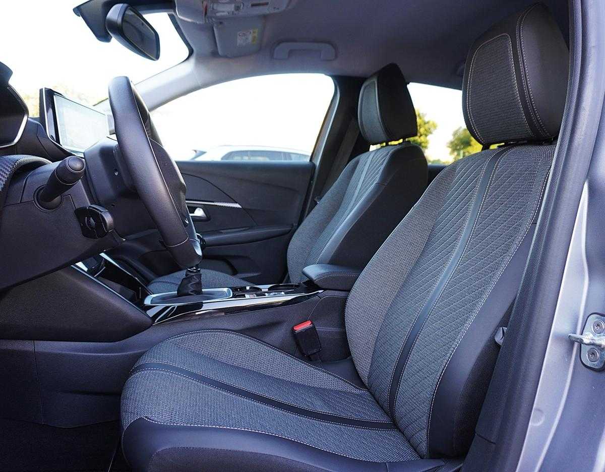 peugeot-208-2025-gasolina-1199cc