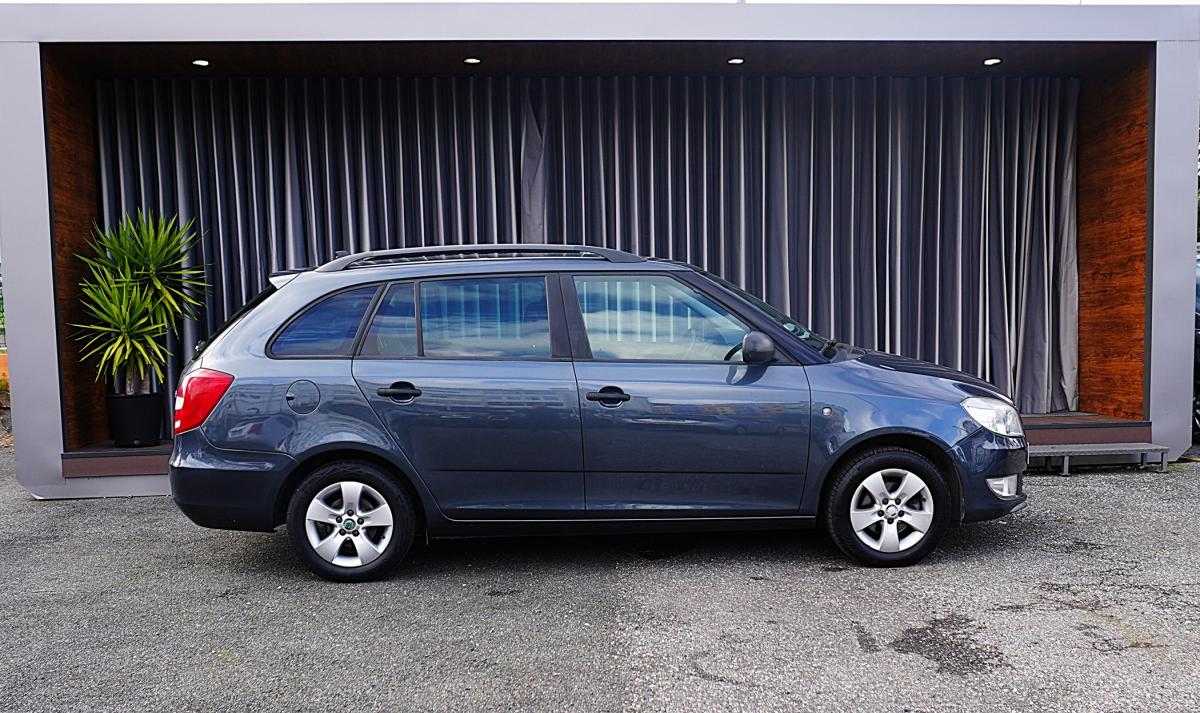 skoda-fabia-break-2012-diesel-1199cc